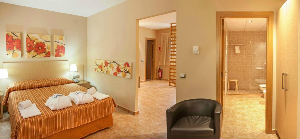 Confluent Health Resort Cofrentes Habitación foto
