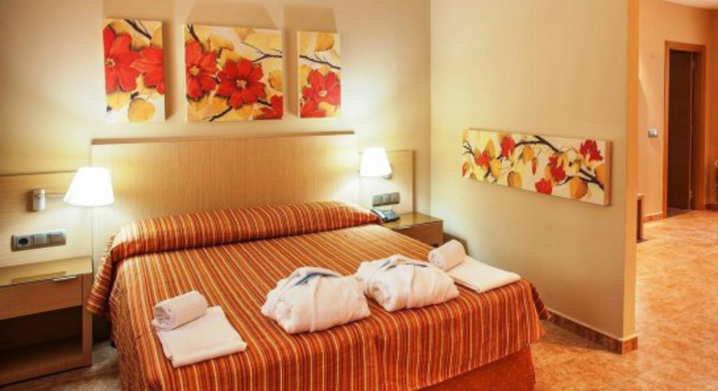 Confluent Health Resort Cofrentes Habitación foto